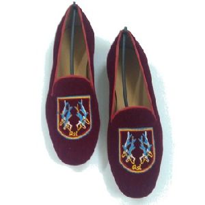 Embroidery loafers shoes