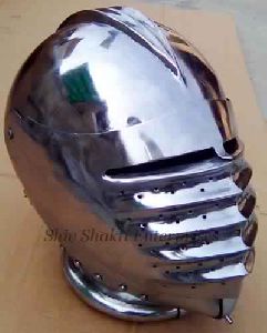 Maximillian Helmet