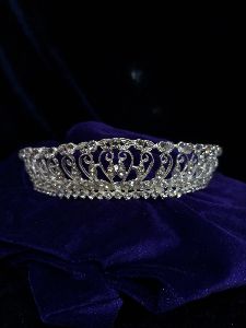 1503622 Tip Top Fashions Silver Plated Stone Crown
