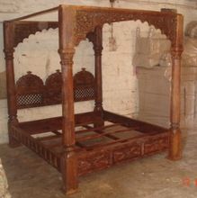 Indian Canopy Pillar Bed