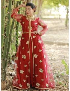 maroon designer zari border gown