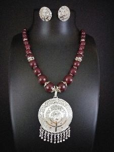 Beaded Pendant Necklace