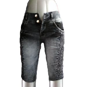 Ladies Stylish Denim Capri