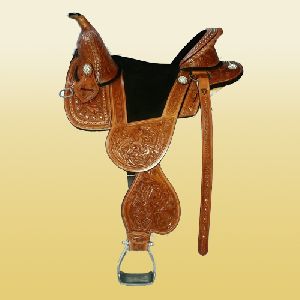 Western treeless leather saddle
