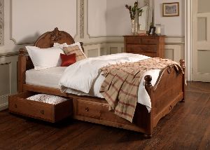 Wooden Luxury Bed