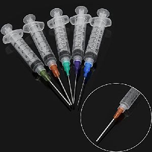 5 ml Syringe with Needle