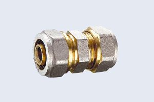 DOUBLE BRASS PEX FITTING