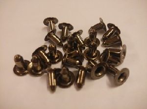 Pointed rivets Steel