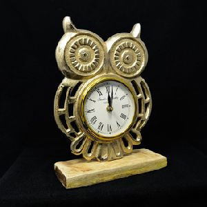Wooden Table Clock
