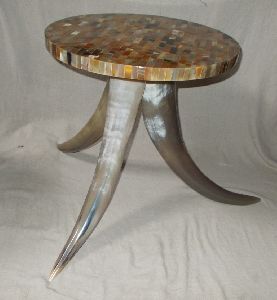 Horn Table