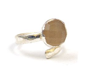 Gray Chalcedony Gemstone Ring with Silver Plated