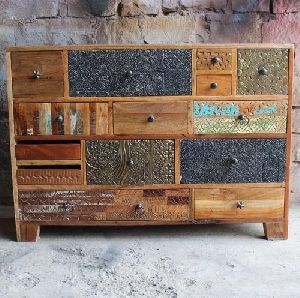 vintage antique chest of drawer