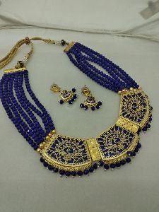 Thewa Necklace Set