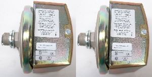 Dwyer 1823-0 Low Differential Pressure Switch Range 0.15-0.5 Inches wc