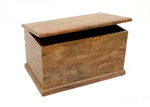 Rectangular Wooden Trunk Box, For Hotel Use, Style : Round Bed