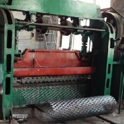 Expanded Metal Sheet Machine labour