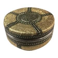 Handicrafted Round Box