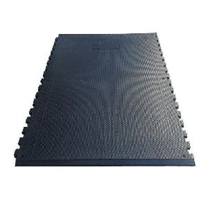 Straight Edge Rubber Cow Mat