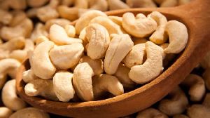 Curve Cashew Nuts, For Food, Snacks, Sweets, Color : Light Cream