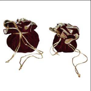 Velvet Drawstring Jewelry Bag With Satin Lining