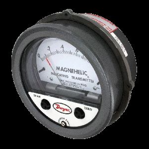 Series 605 Magnehelic Differential Pressure Indicating Transmitter
