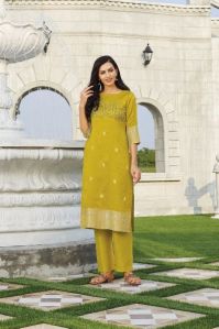 Embroidered Kurta Set