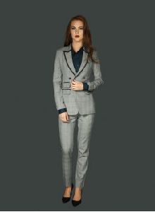 Chic Business Suit