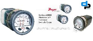 Dwyer A3000-6MM Photohelic Pressure Switch Gauge Range 0-6 mm w.c.