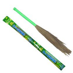 PLASTIC HANDLE GRASS BROOM