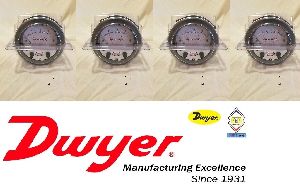 Dwyer A3204 Photohelic Pressure Switch Gages