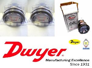 Dwyer A3220 Photohelic Pressure Switch Gages