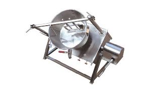 Tilted Sweet Making Machine