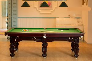Magnum Billiard Pool Table size 8'x4' with accessories