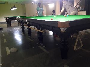 MAA JANKI English Royal Billiard Snooker Table with accessories