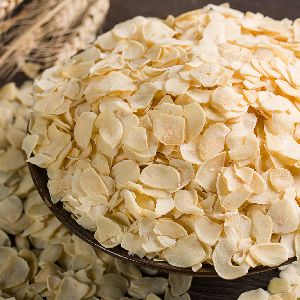 High Quality Dehydrated Garlic Flakes / Granule
