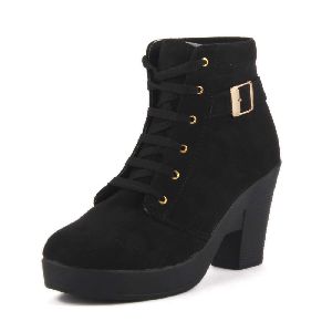 Latest Stylish Boots for Women
