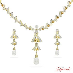 Necklace Certified Christmas New Year and valentine Day Gold Necklace at Wholesale Price by Djewels