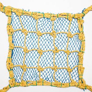 KNOTTED TYPE SAFETY NETS