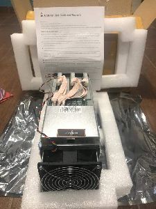 Brand New Antminer S9 with a Hashrate of 13.5Th/s for a Power Consumption of 1323W.