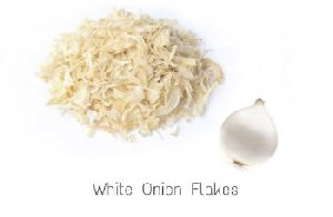 white onion flakes