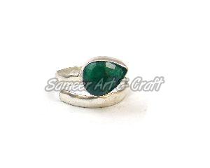 Dyed Emerald Gemstone Ring with Silver plated
