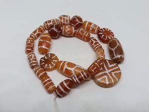Etched carnelian stone beads