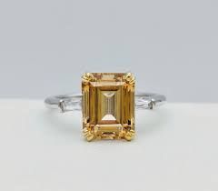 NATURAL ASTROLOGICAL YELLOW SAPPHIRE RING