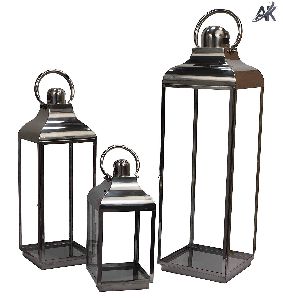 Metal decor lanterns