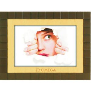 Synthetic Photo Frame