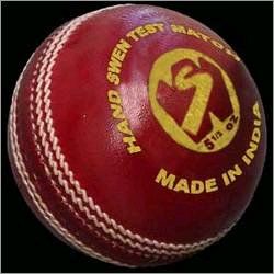 County Test Cricket Ball