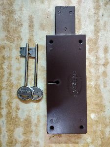 Side shutter key lock