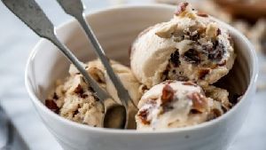 Dry Fruit Ice Cream