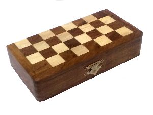 7&amp;amp;amp;quot; Wooden Folding Magnetic Chess with Chess Coins Set