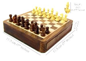7x7 Inches Wooden Magnetic Drawer Chess with Chess Set